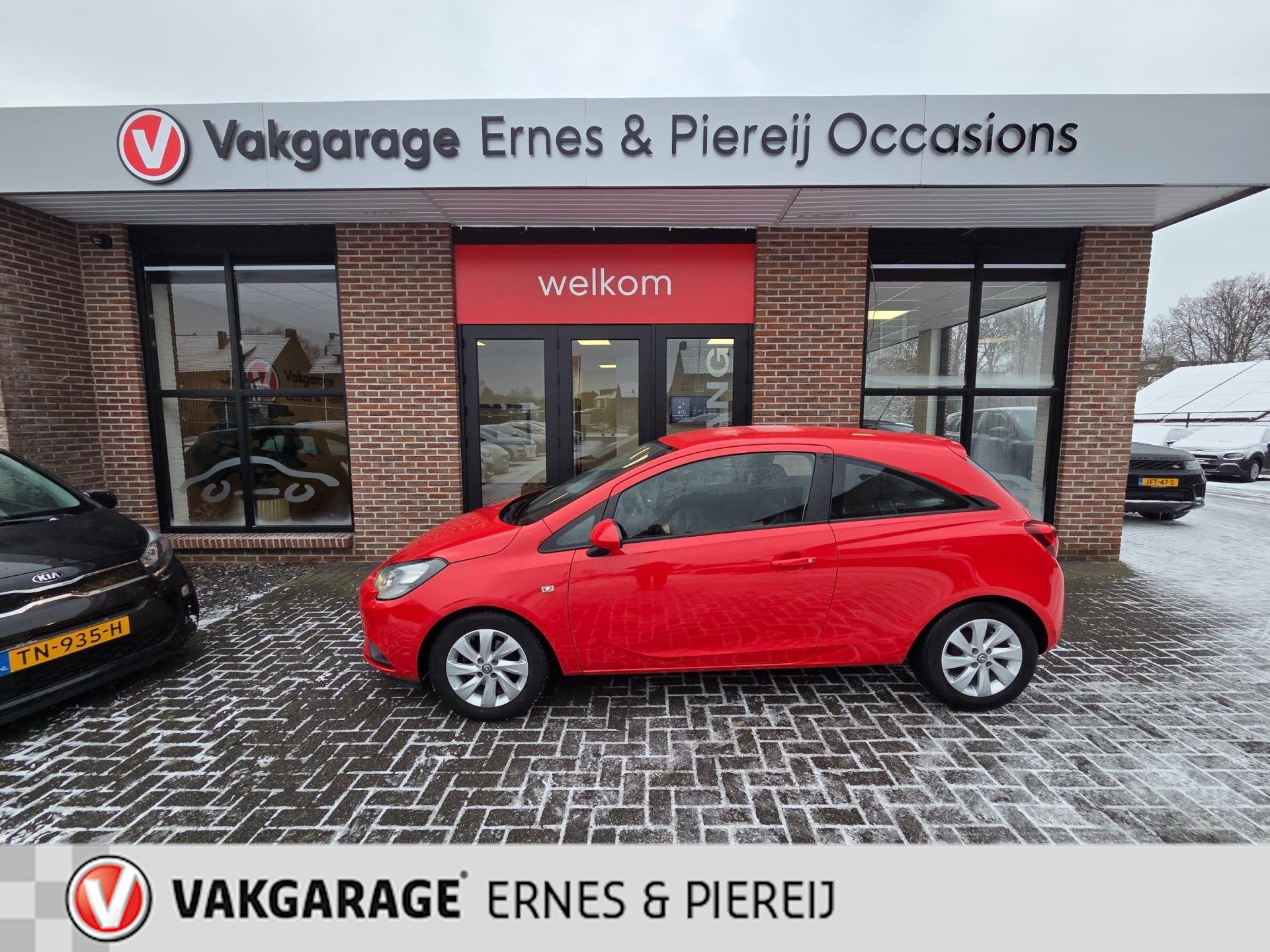 Opel Corsa 1.2 met airco en entertainmentscherm, Auto's, Voorwielaandrijving, Stof, Gebruikt, Zwart