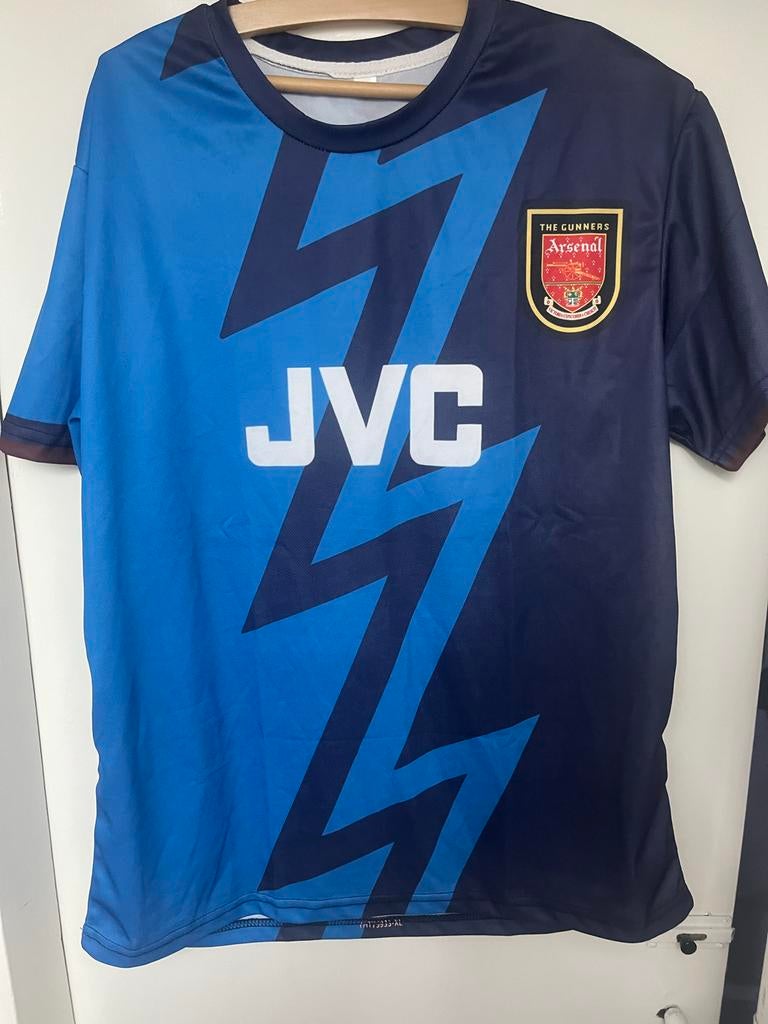 Arsenal JVC Bergkamp 10 shirt XL - Nooit gedragen, Sport en Fitness, Voetbal, Maat XL, Ophalen of Verzenden, Zo goed als nieuw