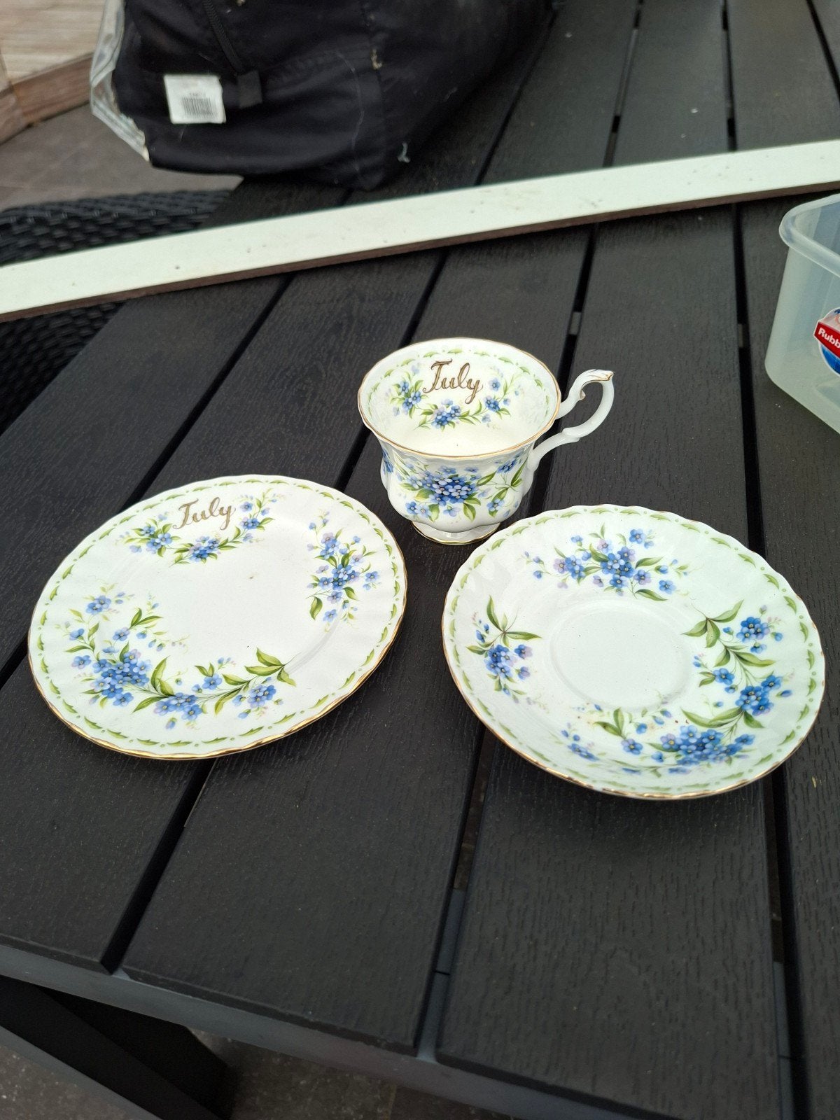 Royal Albert porseleinen theeservies 'July' met bloemmotief, Ophalen
