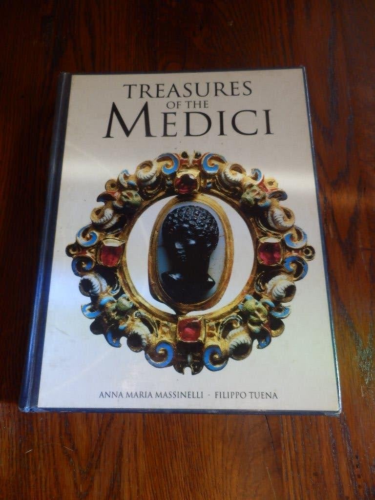 Treasures of the Medici - Hardcover Anna-maria-massinelli, Ophalen of Verzenden, Gelezen, Anna-Maria-Massinelli