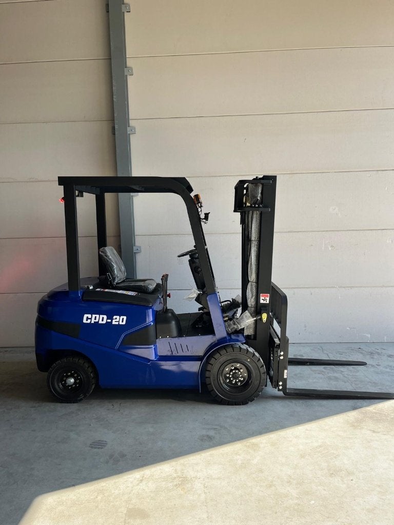 Nieuw Elektrische heftruck Voltforce 2 ton +lepelsversteller, Zakelijke goederen, Machines en Bouw | Heftrucks en Intern transport