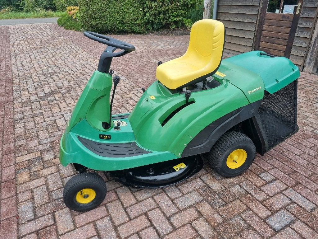 Zitmaaier  12,5 PK met opvangbak. zeer nette machine., Ophalen, Gebruikt, John Deere 12,5 PK, Opvangbak
