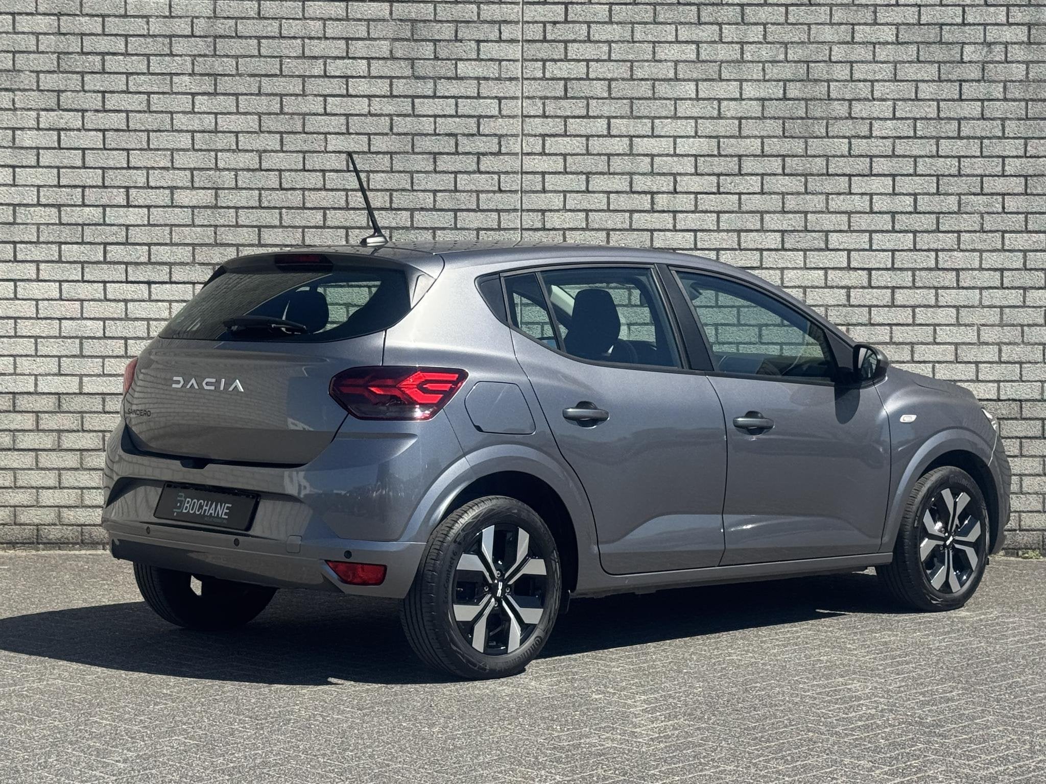 Dacia Sandero 1.0 TCe 90 Expression | Automaat | Stoelverwar, Auto's, Stof, Gebruikt, Met garantie (alle), Bedrijf