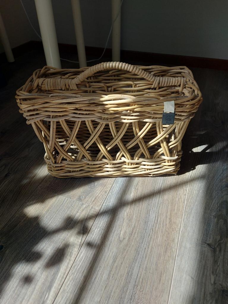 Riviera maison lectuurbak rattan, Huis en Inrichting, Minder dan 50 cm, 50 tot 100 cm, Ophalen of Verzenden, Zo goed als nieuw