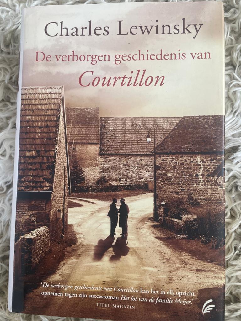 De verborgen geschiedenis van Courtillon - Charles Lewinsky, Boeken, Ophalen of Verzenden, Zo goed als nieuw, Europa overig