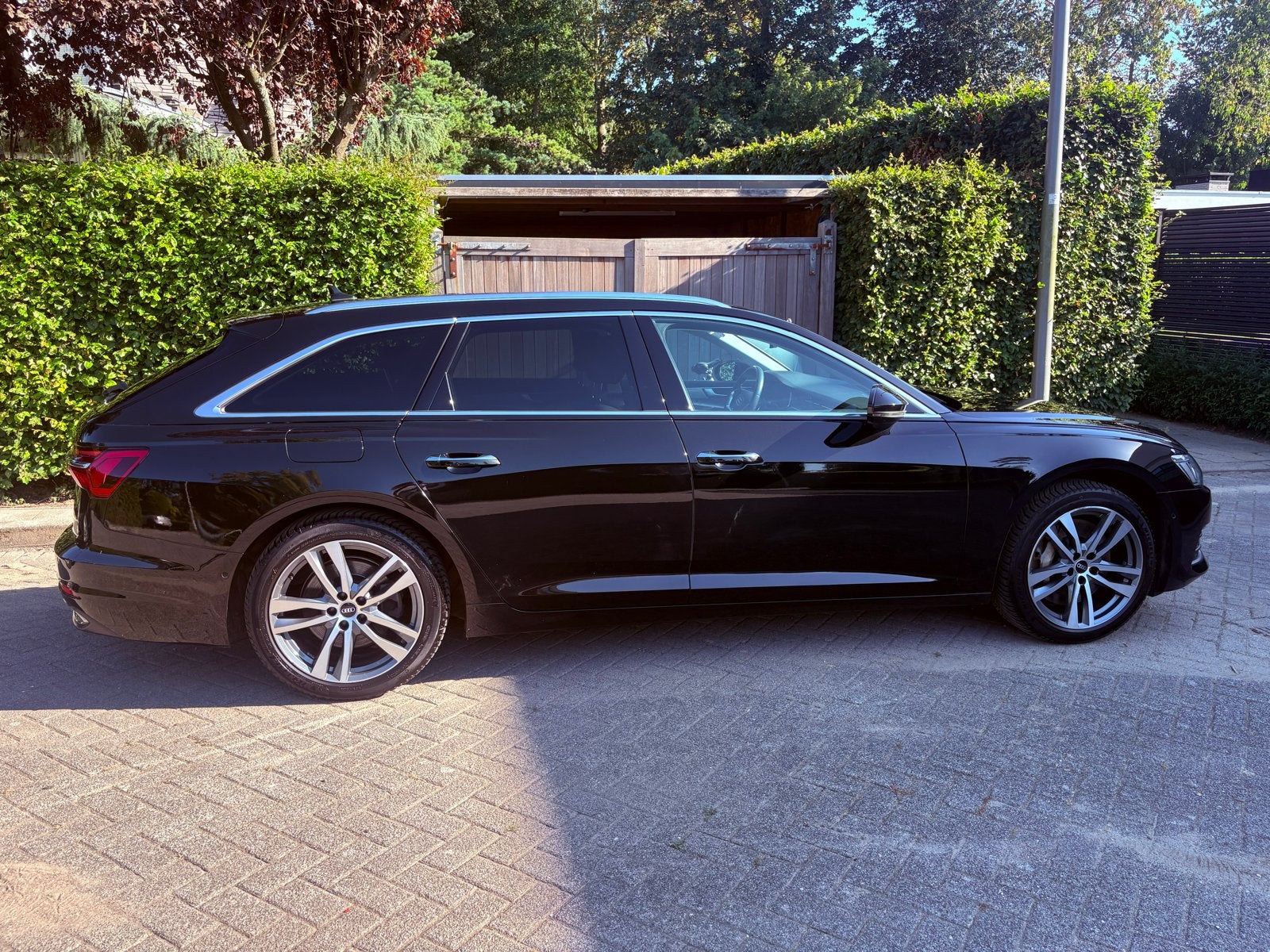 Audi A6 50 TFSIe Quattro 299pk 2021 - leder - trekhaak - 360, Automaat, 77 km/l, Zwart, Plug-in hybride