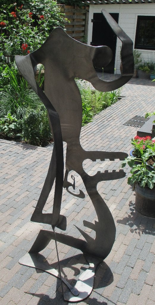 Modern  brutalistische plaatstalen sculptuur gesigneerd GH, Antiek en Kunst, Ophalen