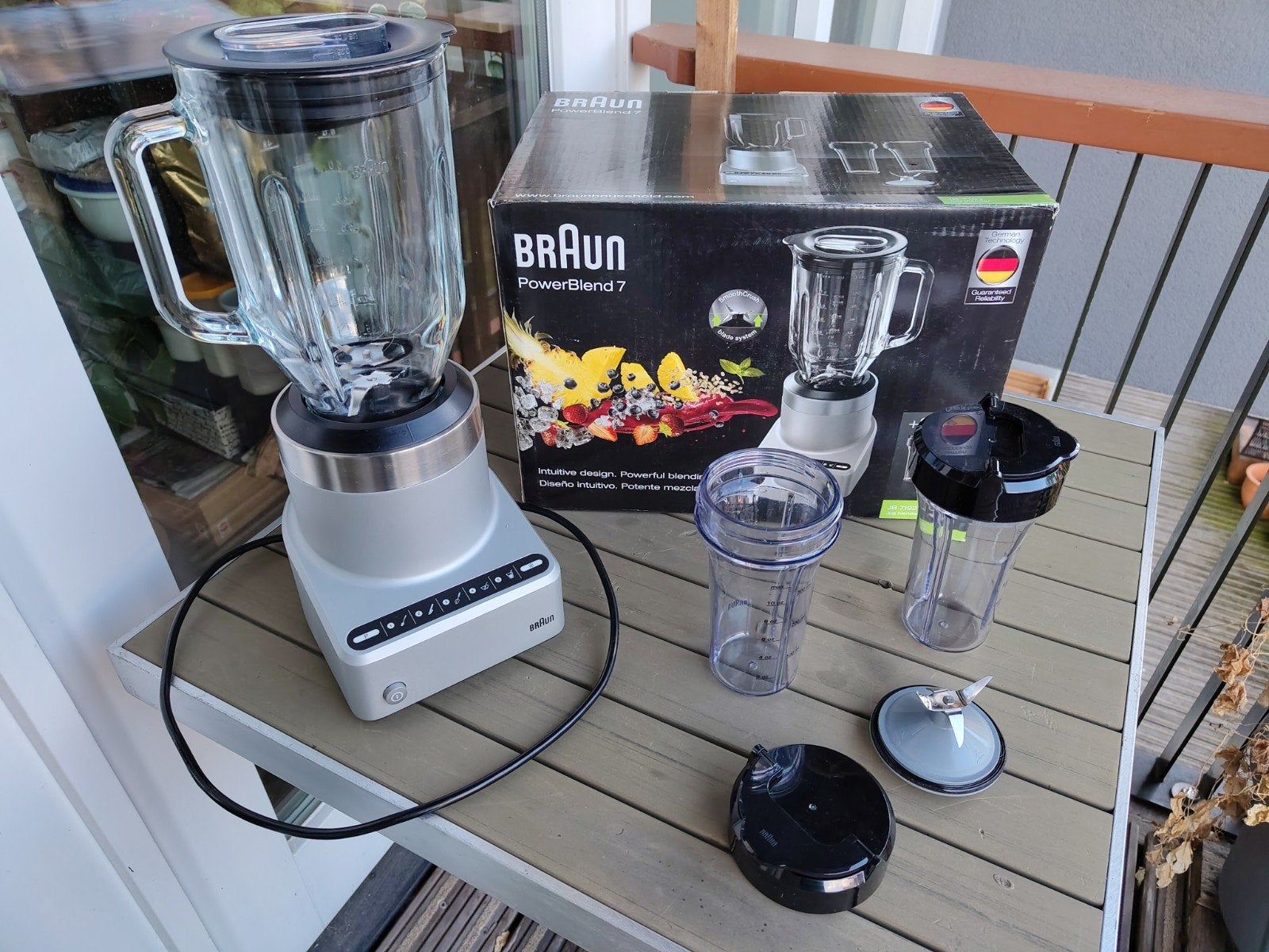 Braun PowerBlend 7 Blender met 2 Smoothie2Go bekers, Gebruikt, 1 tot 2 liter, 3 snelheden of meer, Ophalen of Verzenden