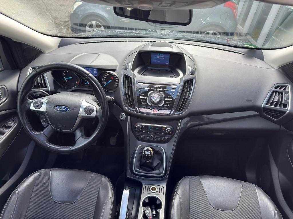 Ford Kuga 1.6 Titanium l Pano l Climate l Camera l Lane Assi, Auto's, Ford, Voorwielaandrijving, Gebruikt, Zwart, 4 cilinders