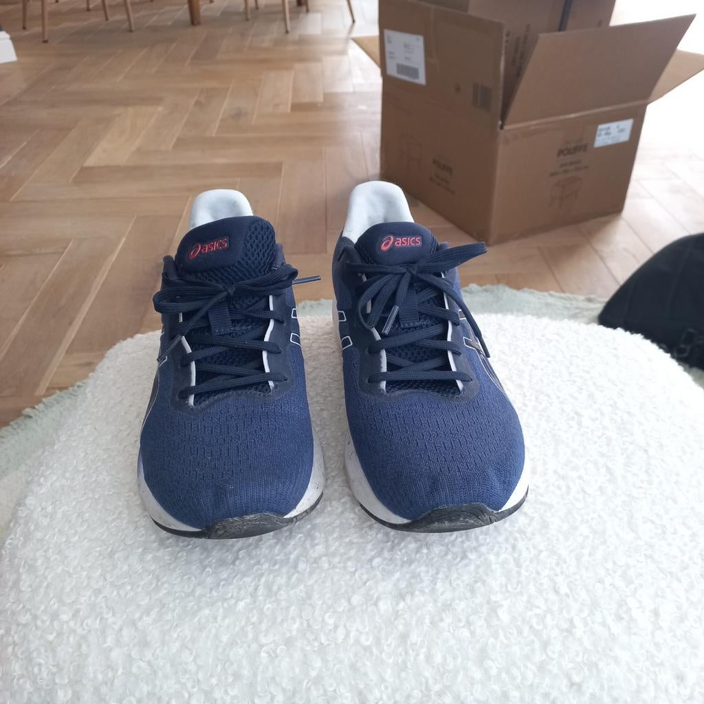 Hardloopschoenen Asics Gel - pulse 14 maar 44, Sport en Fitness, Loopsport en Atletiek, Hardloopschoenen, Ophalen of Verzenden