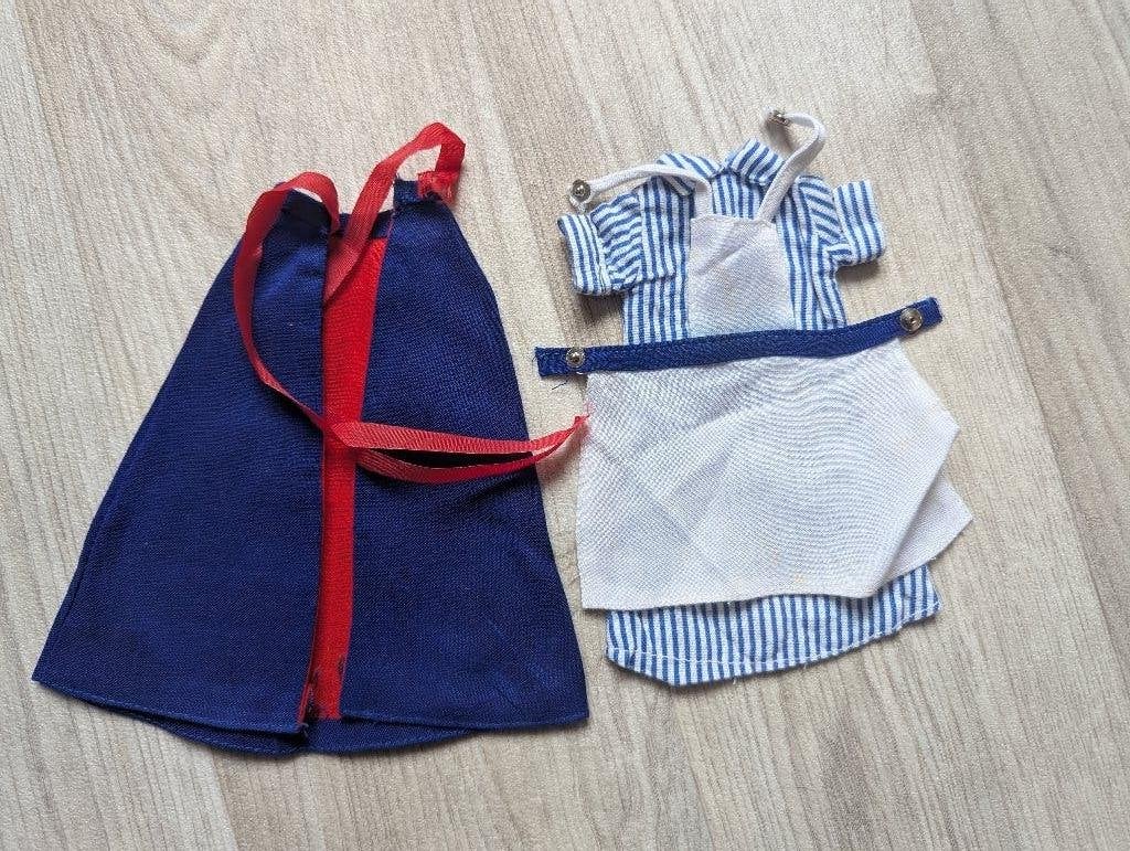 Barbie vintage Fleur nurse set, Ophalen of Verzenden, Gebruikt, Kleertjes
