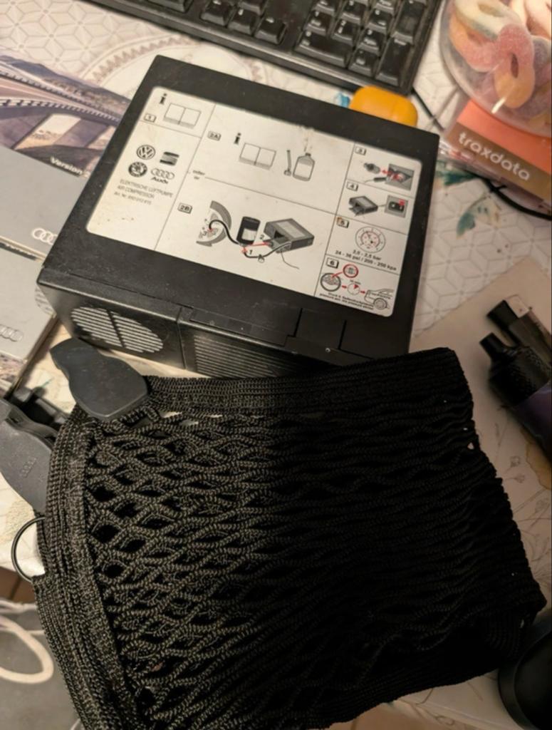 Originele Audi Accessoires Set - Nieuw & Gebruikt, Auto diversen, Auto-accessoires, Ophalen of Verzenden, Nieuw