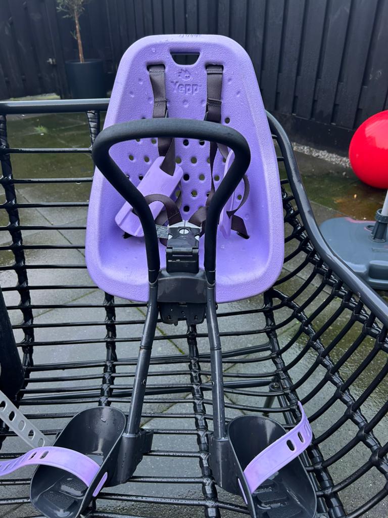 Yepp baby fietsstoeltje voor aan het stuur., Fietsen en Brommers, Fietsaccessoires | Fietsstoeltjes, Ophalen, Voorzitje, 0 t/m 13 kg