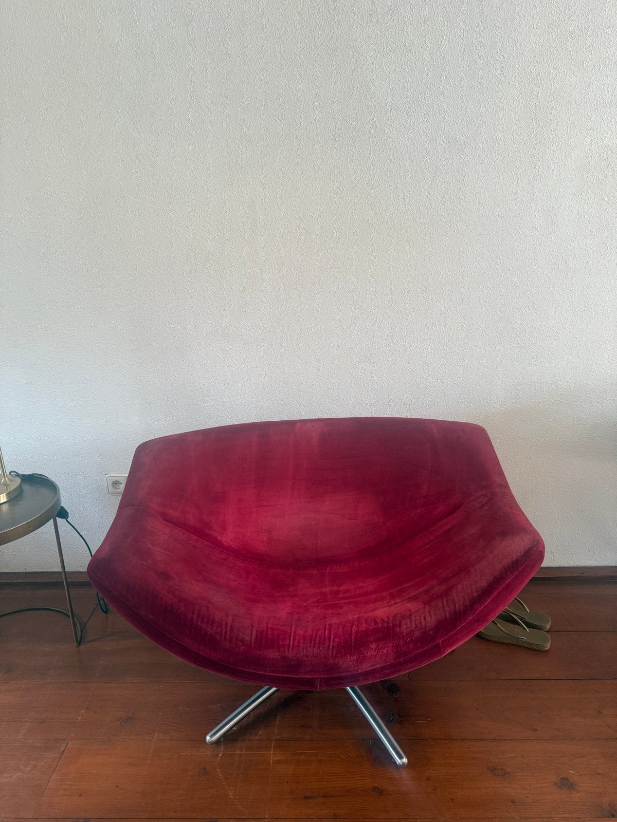 Gerard van den Berg fauteuil, rood fluweel, draaibaar, Ophalen, Gebruikt, Rood, Eén