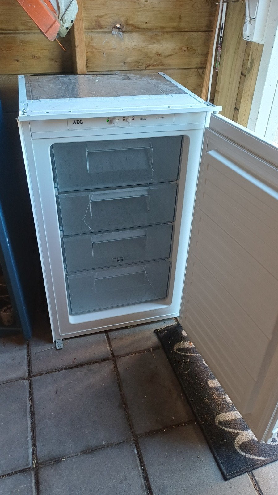 AEG Vriezer met 4 lades - Gebruikt, Gebruikt, 120 tot 140 cm, 100 tot 150 liter, Met aparte vriezer