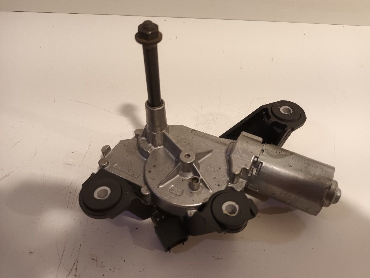 Ruitenwissermotor achter Renault Mégane, Onderdelen@venauto.nl, Van der Ven Autorecycling B.V., Gebruikt, Ettenseweg 76, 4706 PB Roosendaal, The Netherlands