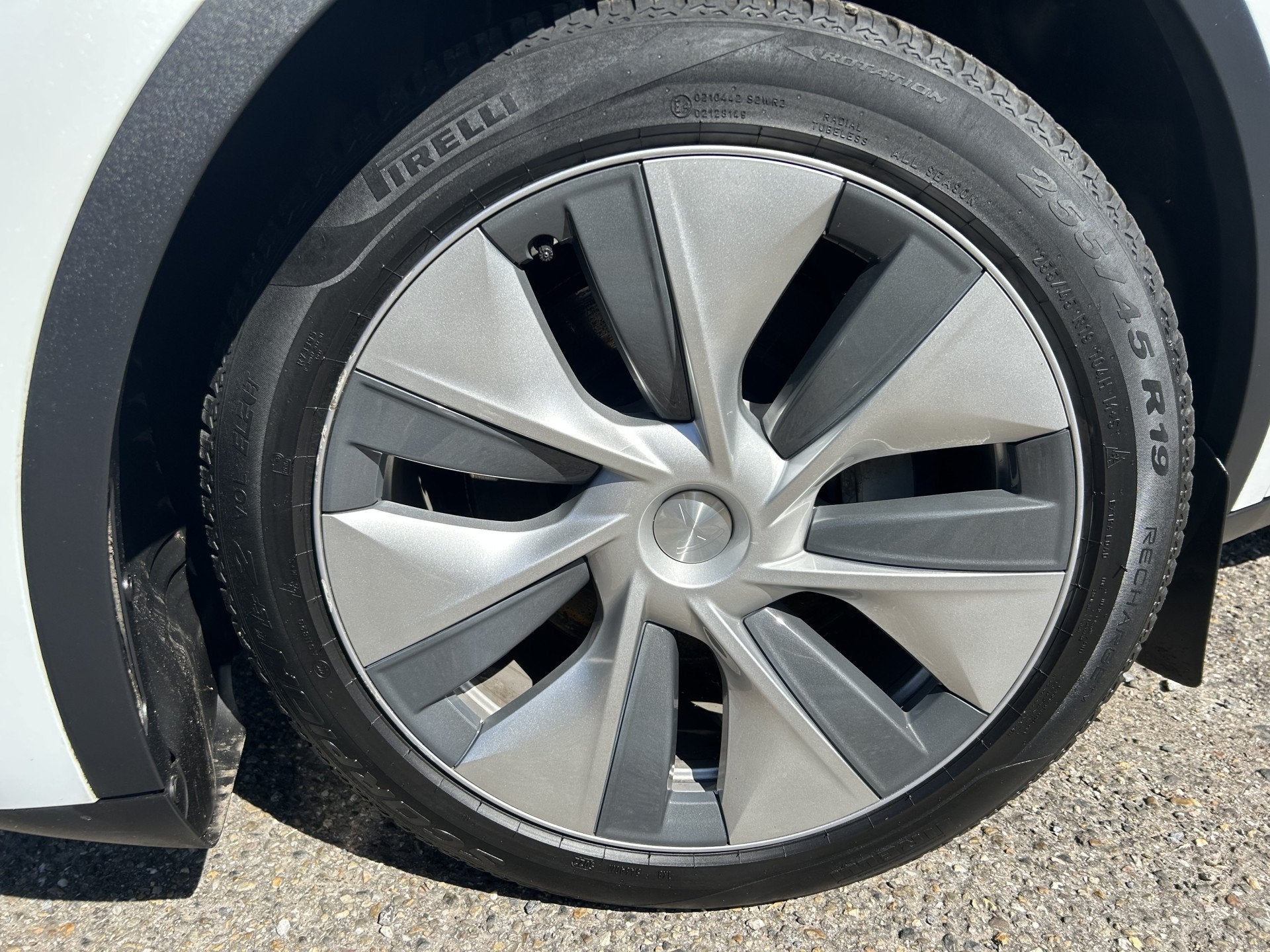 Foto 24 van Tesla Model Y RWD 1e EIGENAAR // PANODAK // NAVI // ADAPTIVE