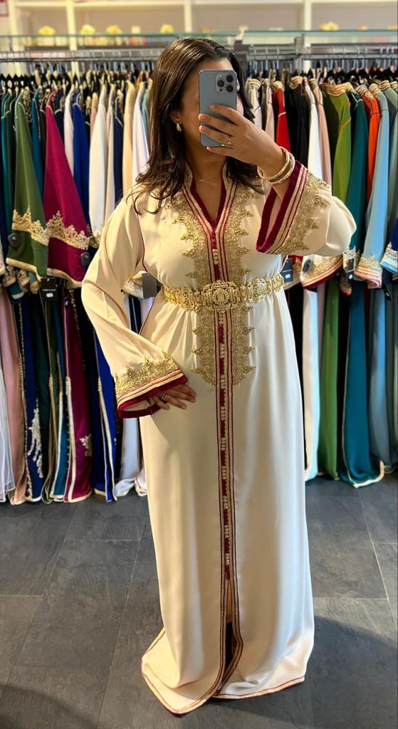 Elegante Kaftan - Crème met fuchsia en gouden details, Maat 38/40 (M), Overige kleuren, Nieuw, Ophalen of Verzenden
