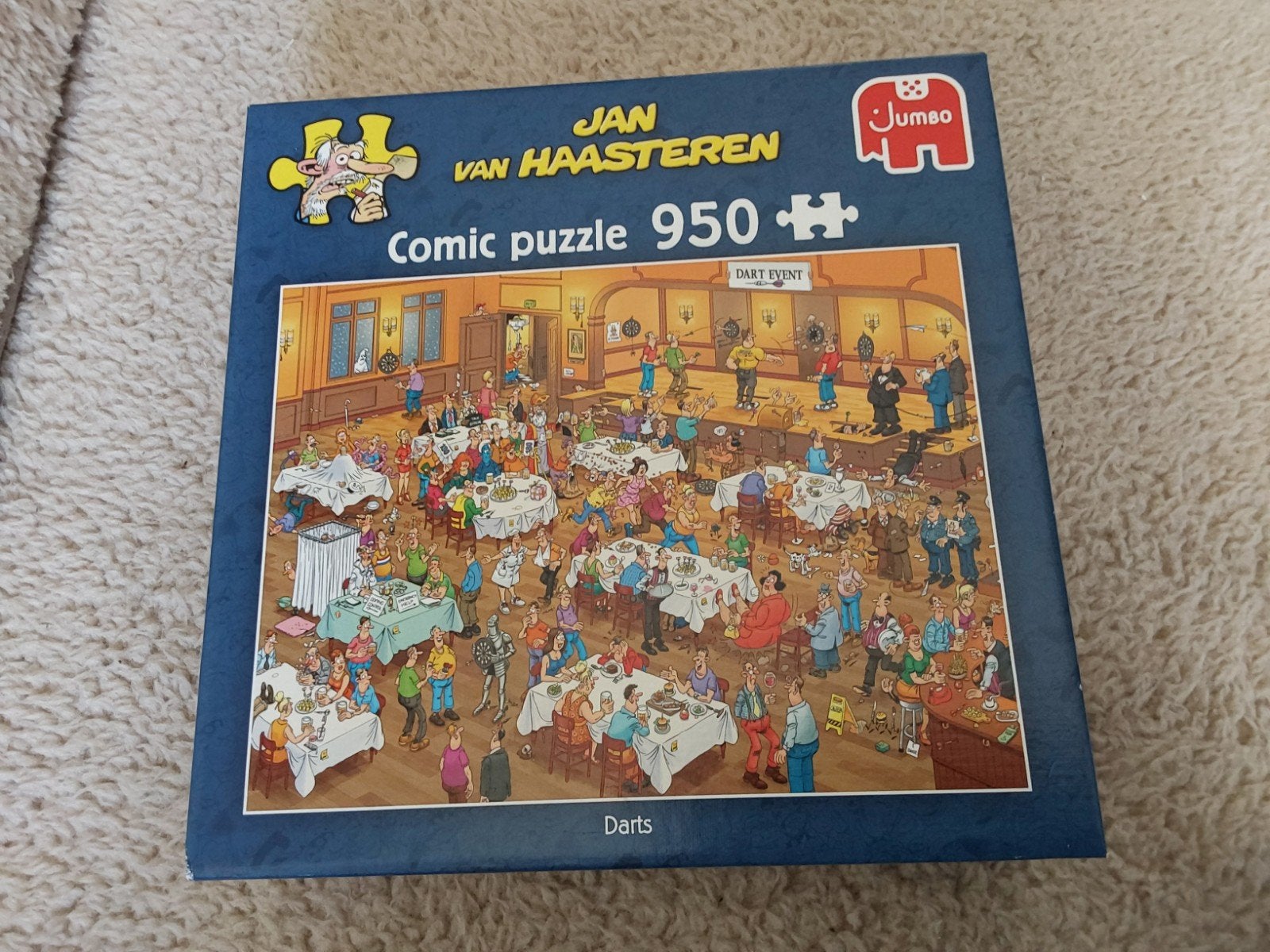 Jan van Haasteren Comic Puzzel - Darts (950 stukjes), Ophalen of Verzenden, 500 t/m 1500 stukjes, Zo goed als nieuw, Legpuzzel