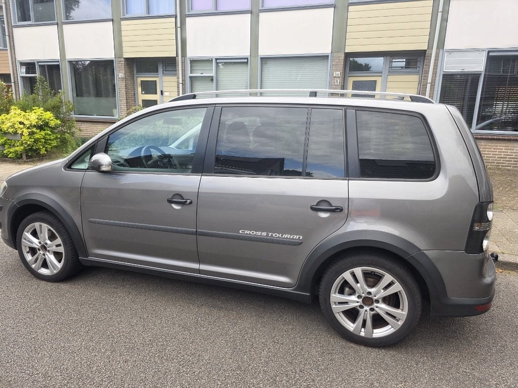 VW Touran 7 personen /Automaat 1.4 TSI/ nieuwe APK, Ophalen, Nieuw, Volkswagen