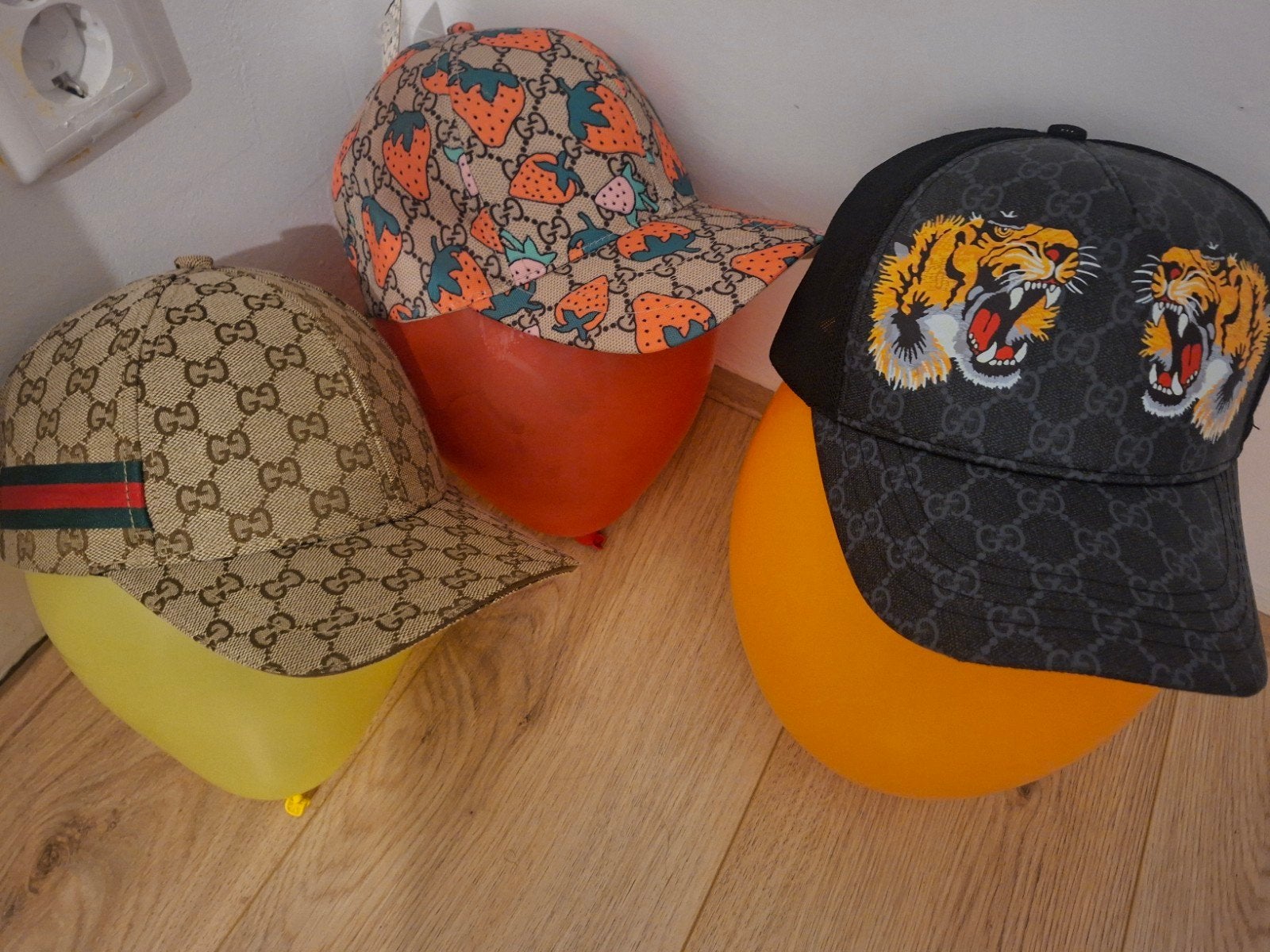 Gucci petten AANBIEDING, Ophalen, Nieuw