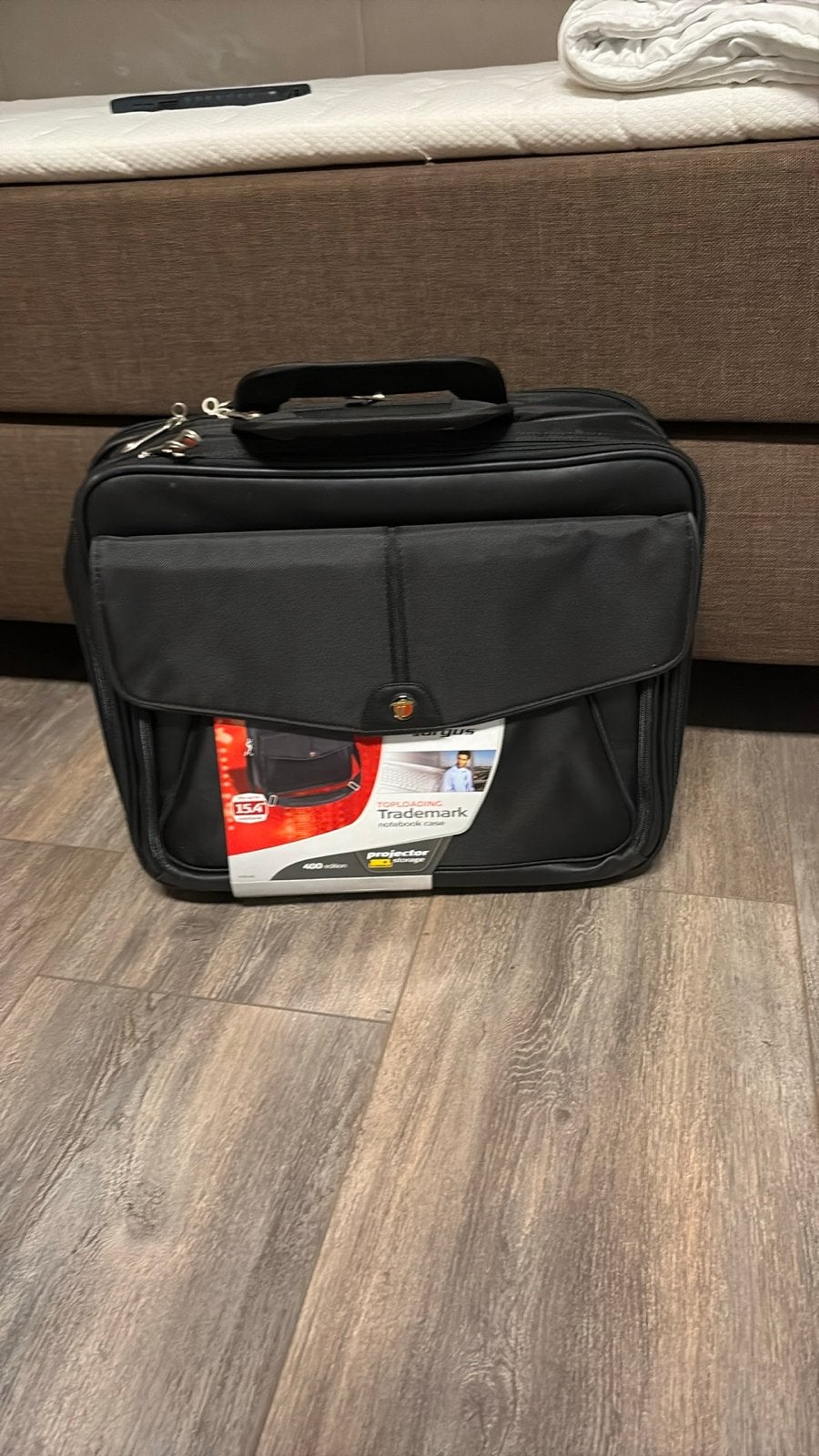 Nieuwe Trademark laptoptas voor 15.4 inch 3 laptoptassen, Computers en Software, Ophalen, Gevoerd laptopvak, 15 inch, Nieuw