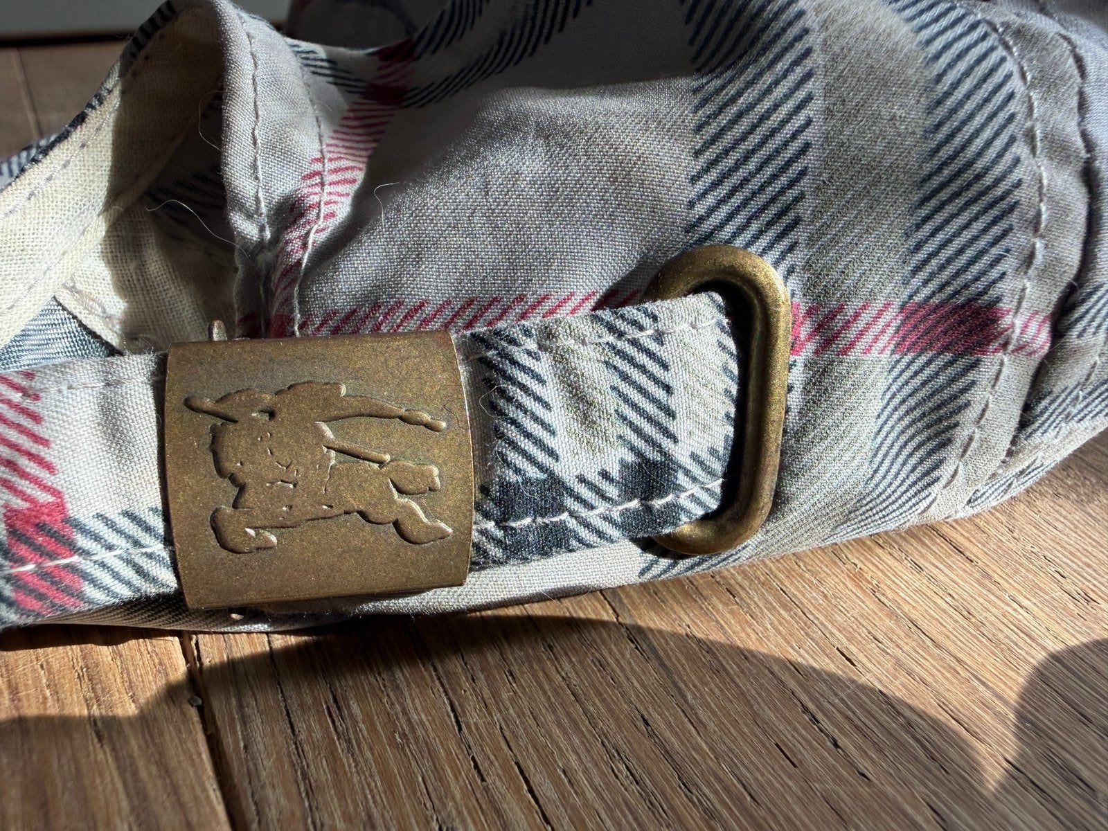 Burberry London, Ophalen, Gedragen, One size fits all, Pet