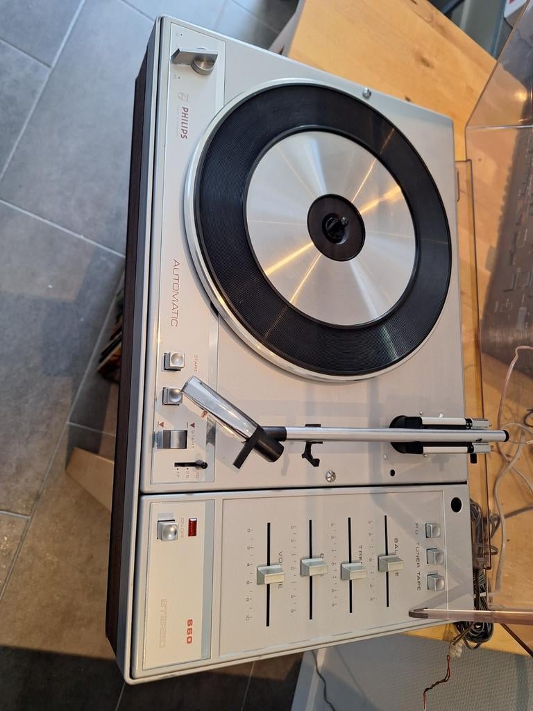 Philips GF660 Platenspeler met bijpassende boxen, Audio, Tv en Foto, Platenspelers, Gebruikt, Platenspeler, Philips, Automatisch