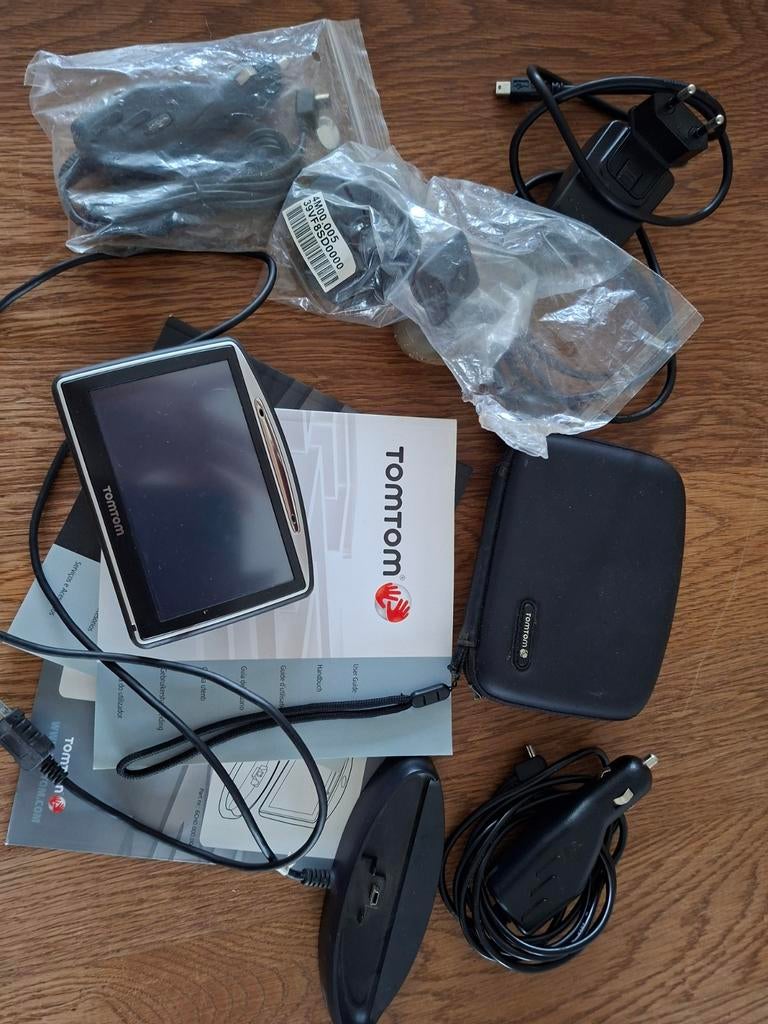 TomTom GO 730 Navigatiesysteem, Ophalen of Verzenden, Gebruikt