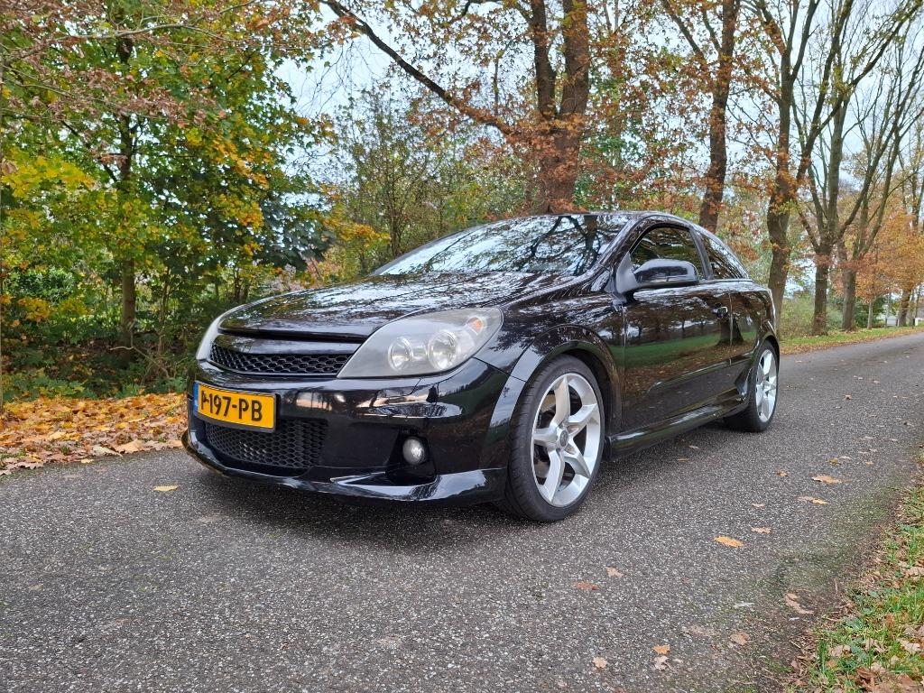 Opel astra h GTC OPC 2.0 turbo z20leh 241 pk zwart 2007., Voorwielaandrijving, Zwart, 4 cilinders, Metallic lak