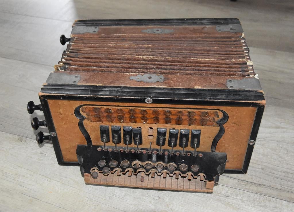 Vintage accordeon., Muziek en Instrumenten, Orgels, Ophalen of Verzenden, Gebruikt, 1 klavier, Overige typen