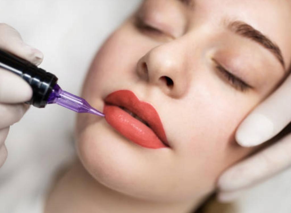 PMU Lippen bij Rosemari Almere | Altijd perfecte lipkleur, Diensten en Vakmensen, Huidbehandeling