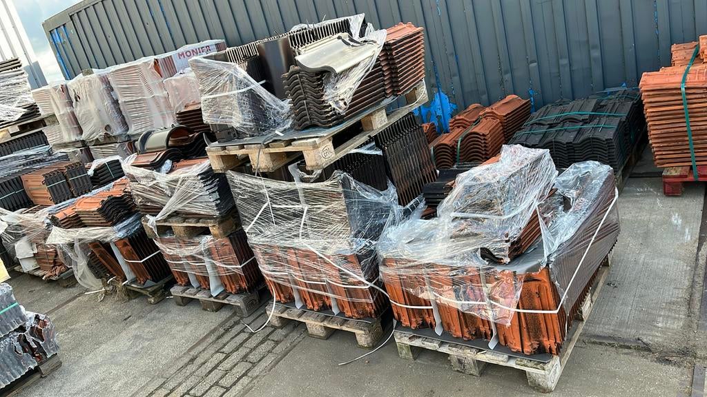 Keramische dakpannen Wienerberger, Ophalen, Steen of Klei, Zo goed als nieuw, 15 m² of meer