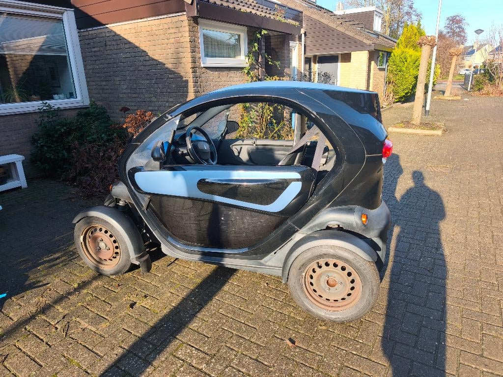 Renault Twizy 80 km/u (DEFECT), Auto's, Automaat, Achterwielaandrijving, Zwart, Zwart