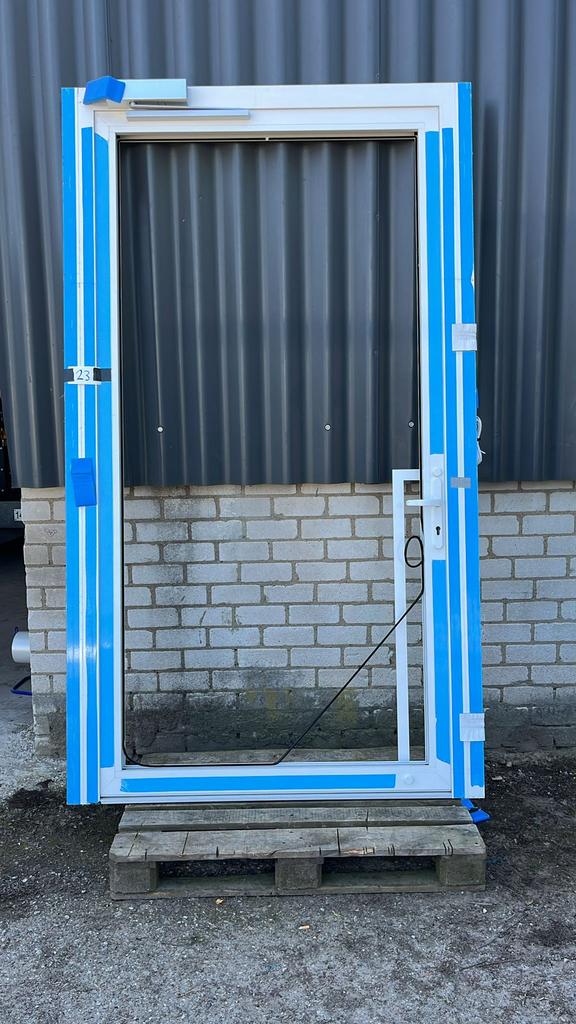 (23) Nieuw aluminium deur/winkeldeur incl kozijn, Doe-het-zelf en Verbouw, Deurkozijn, 225 cm of meer, Ophalen, 75 tot 150 cm