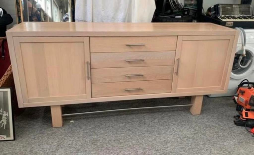 Dressoir zo goed als nieuw whitewash kast dressoir, Huis en Inrichting, Kasten | Dressoirs, Ophalen of Verzenden