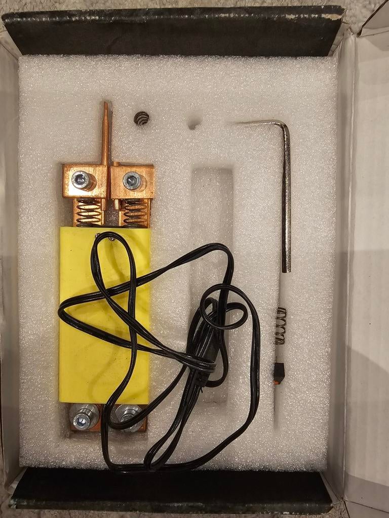 Lasapparaat - punten laser- Nieuwstaat, Doe-het-zelf en Verbouw, Gereedschap | Lasapparaten, Ophalen of Verzenden, Nieuw, Minder dan 150 ampère