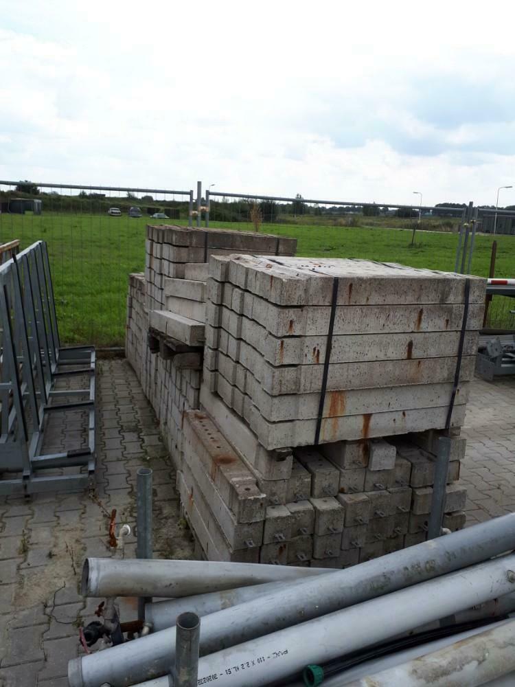 Fundering fundering poeren, Ophalen