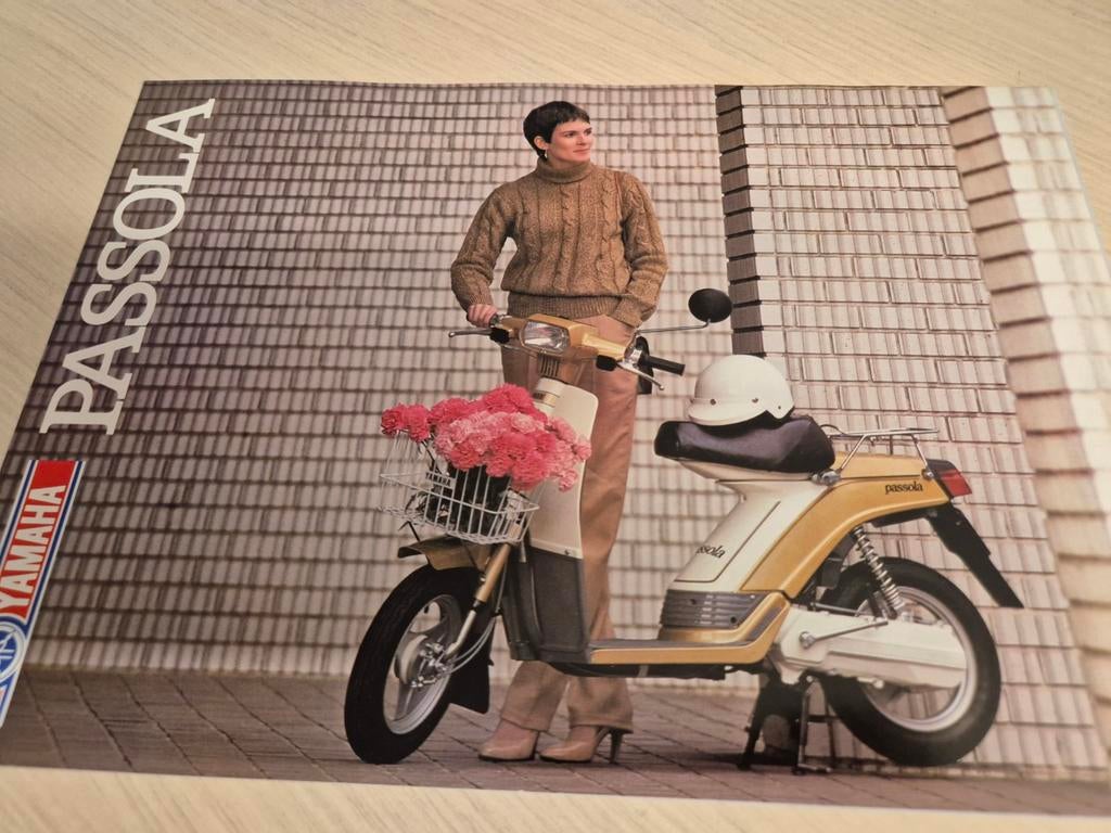 Nederlands Yamaha Passola brommer folder izgst, Fietsen en Brommers, Handleidingen en Instructieboekjes, Ophalen of Verzenden