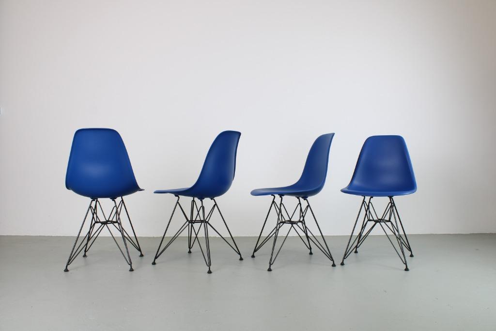 Vitra Eames DSR dining chairs Marine blauw, Blauw, Nieuw, Vijf, Zes of meer stoelen, Ophalen