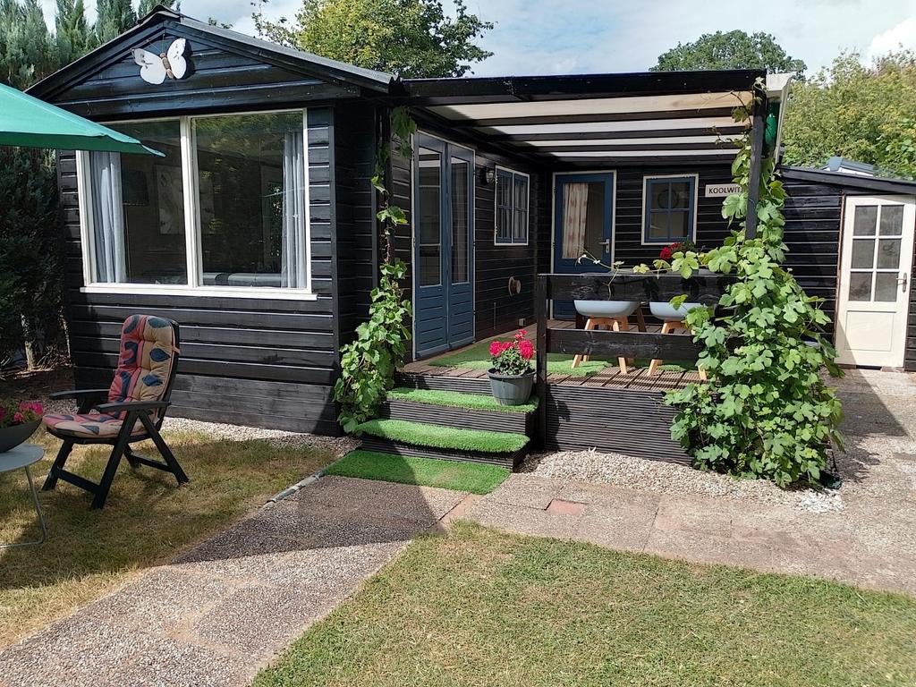 Te huur 4 persoons VAKANTIEHUISJE - CHALET  - OMMEN, 2 slaapkamers, Wasmachine, In bos, Chalet, Bungalow of Caravan