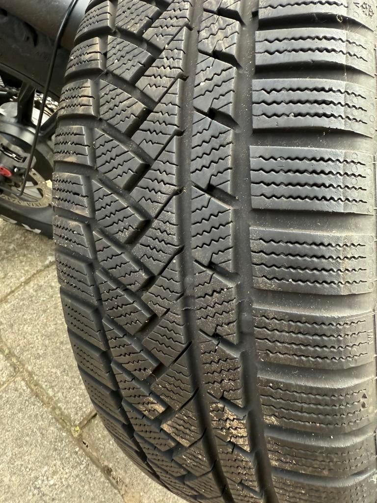 VW tigaun winterbanden, Auto-onderdelen, Banden en Velgen, Ophalen of Verzenden, 15 inch, Winterbanden, Banden en Velgen