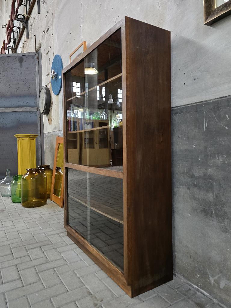 Jaren 50 Duitse Vitrine Kast | Vintage Eiken Vitrinekast, 100 tot 150 cm, Grenenhout, Ophalen of Verzenden, Antiek Retro Vintage Brocante Landelijk Industrieel