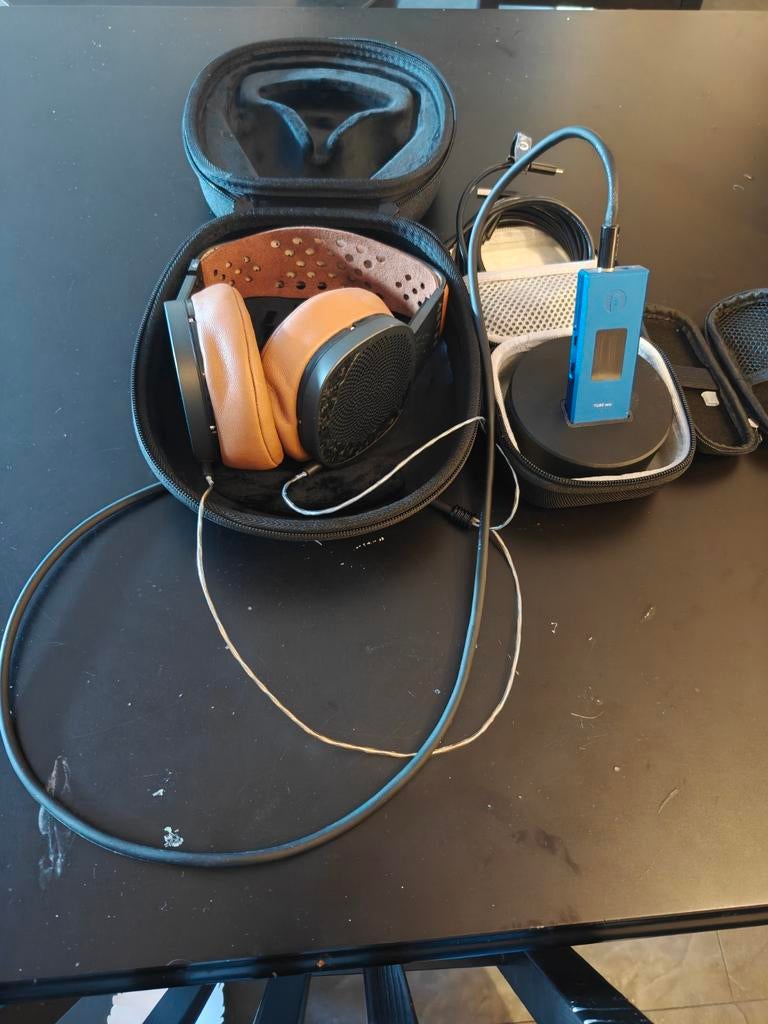 Abyss Diana MR + Woo Audio Tube Mini DAC/AMP - Zo Goed Als N, Ophalen of Verzenden, Zo goed als nieuw, Over oor (circumaural)