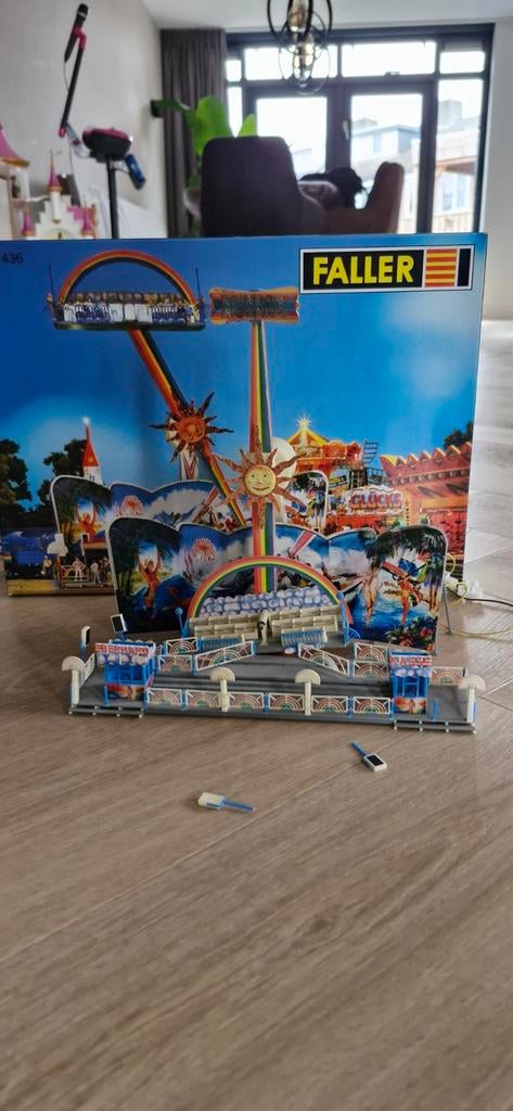 Faller 140436 HO Rainbow kermis, Ophalen, Gelijkstroom of Wisselstroom, Brug, Tunnel of Gebouw, Overige merken