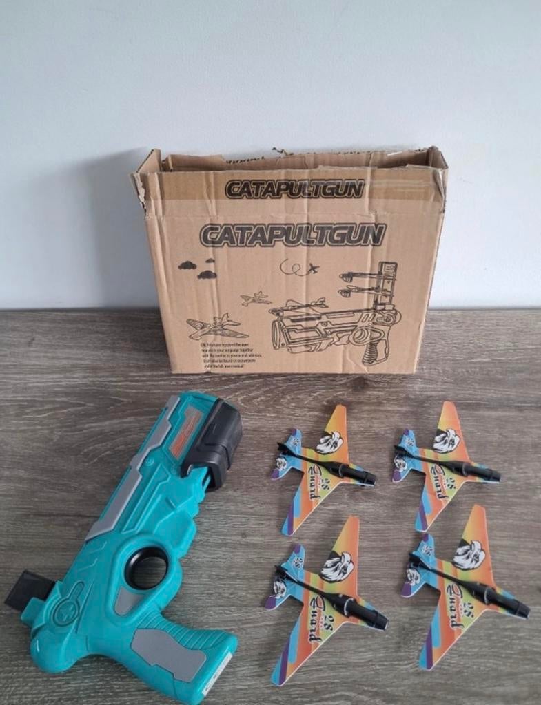 Catapultgun met 4 vliegtuigjes, Ophalen of Verzenden, Gebruikt