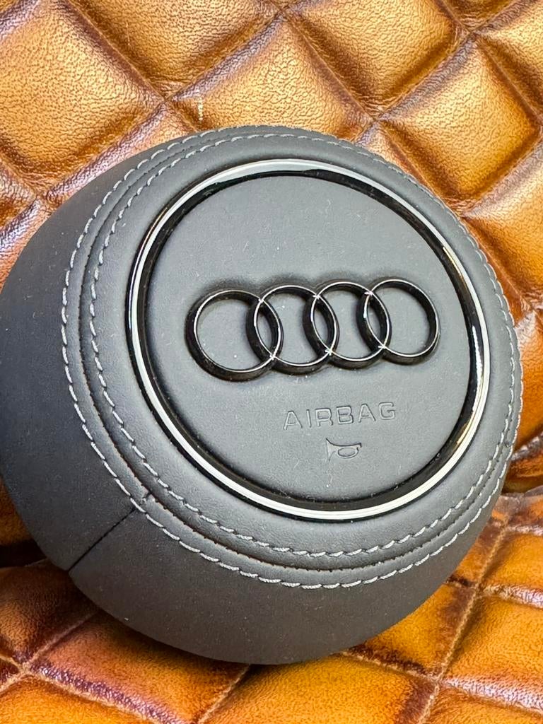 AUDI A5 A3 A4 AIRBAG ZWART LOGO, Nieuw, Audi, Ophalen of Verzenden