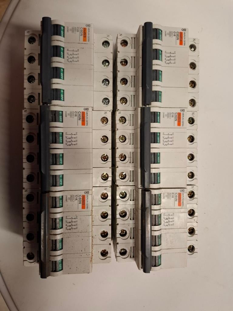 Partij Hager C616N Installatieautomaten, Ophalen of Verzenden, Gebruikt, Schakelaar