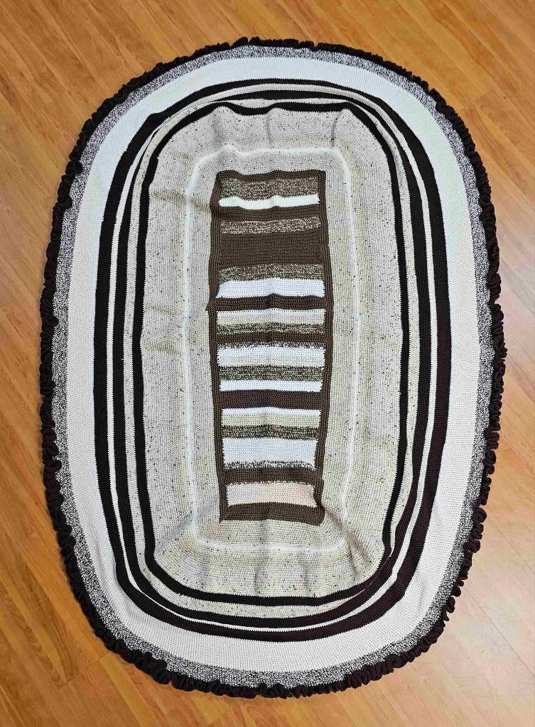 Ovaal Tafelkleed 220/148 cm, Gebruikt, Etten-Leur, DJT@dejuistetoon.eu, Ophalen of Verzenden