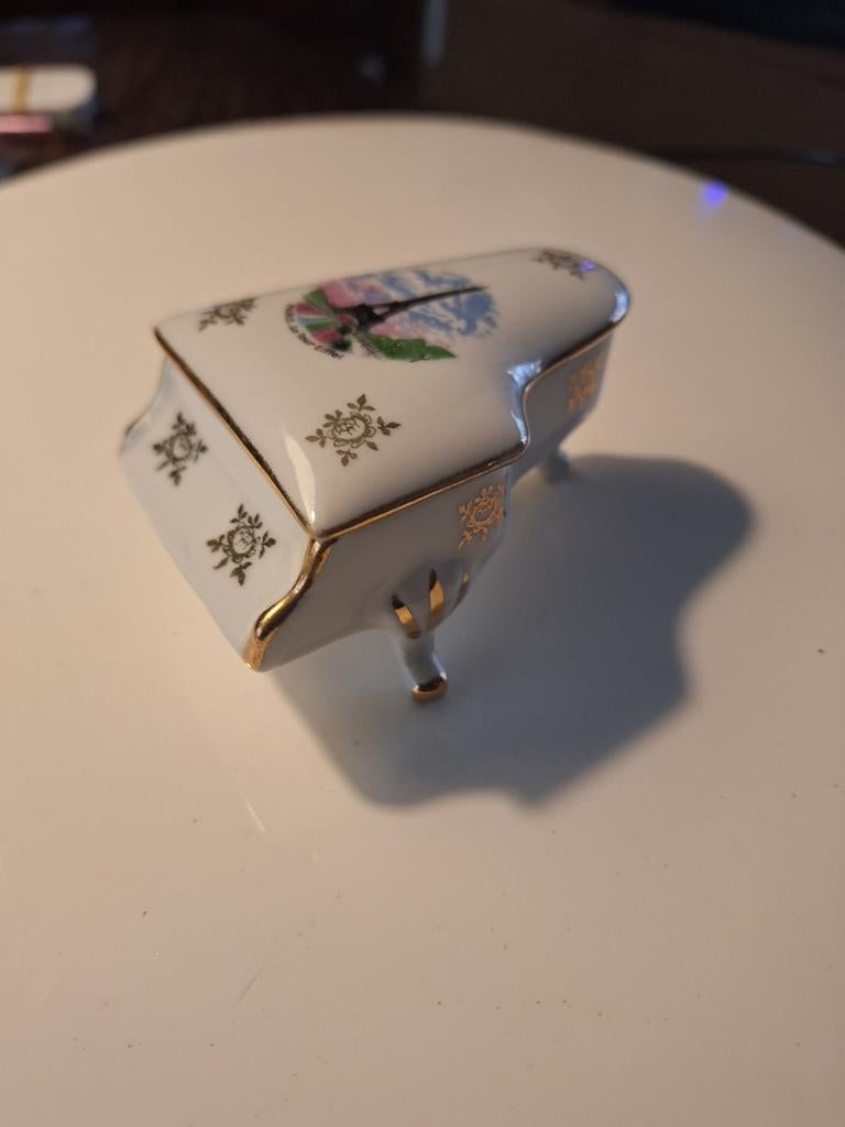 Sieraden doosje.Piano met Eiffeltoren Van Limoges., Ophalen of Verzenden